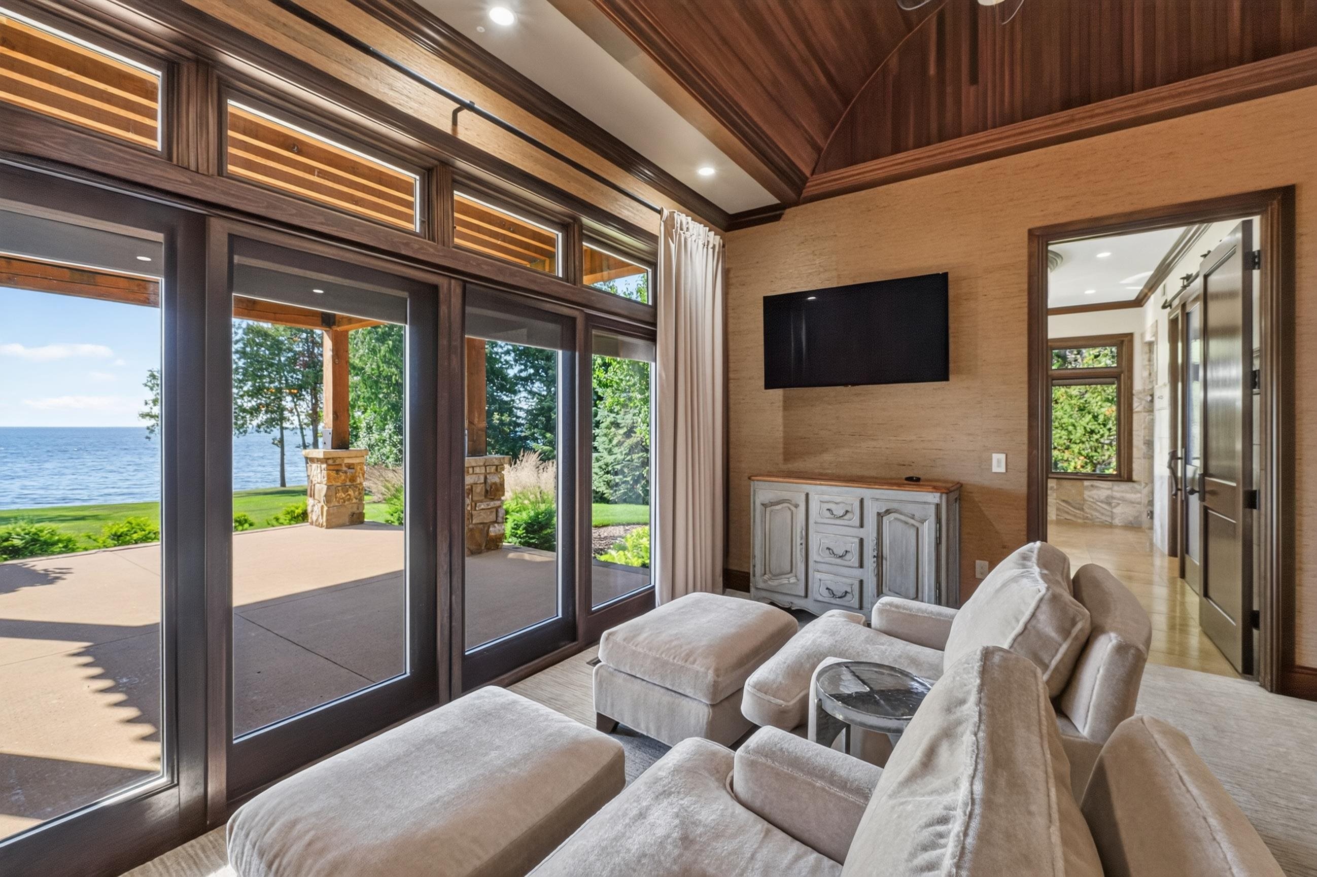 5707 Bay Shore Drive
