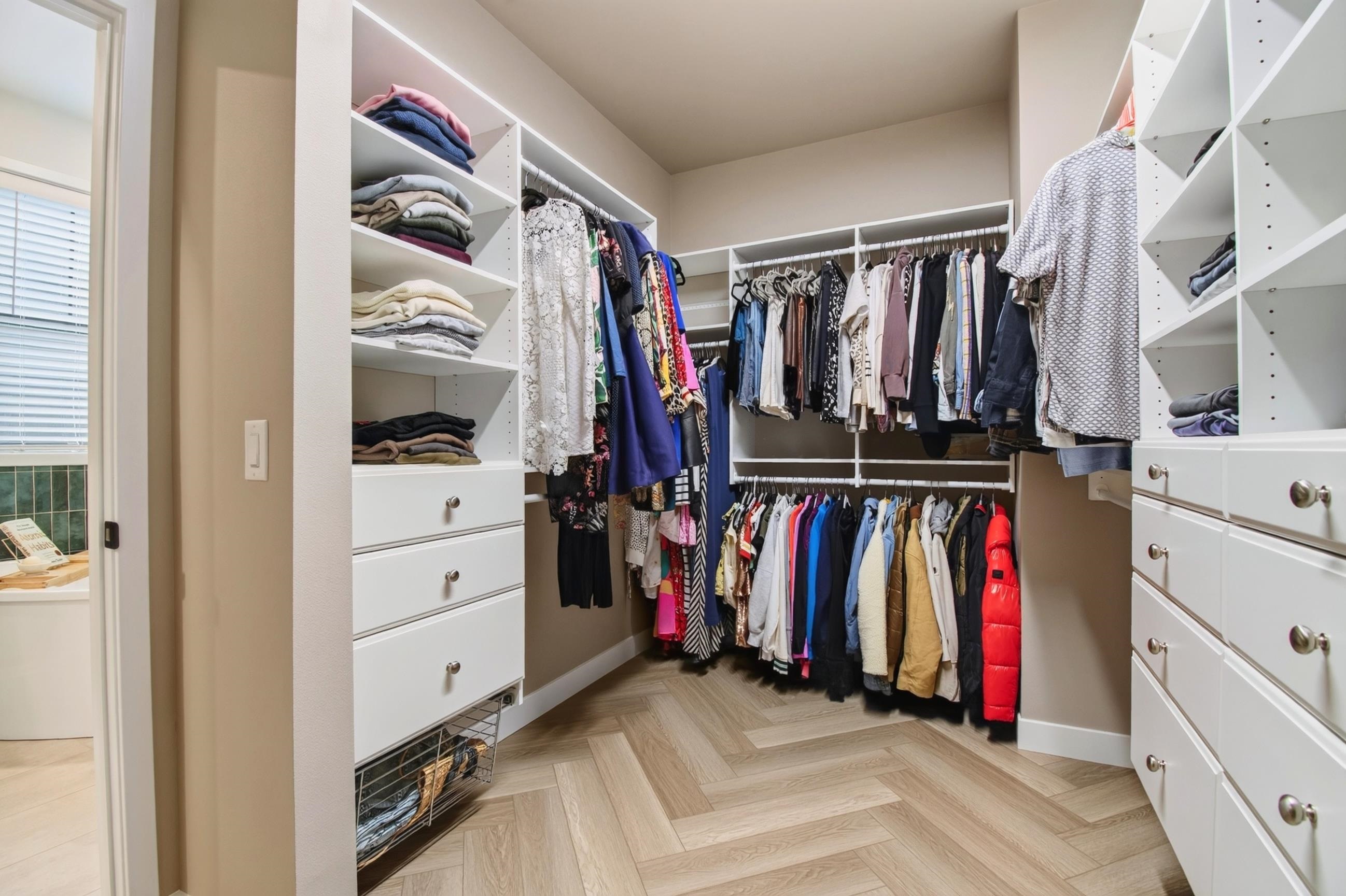 905 Roger Court