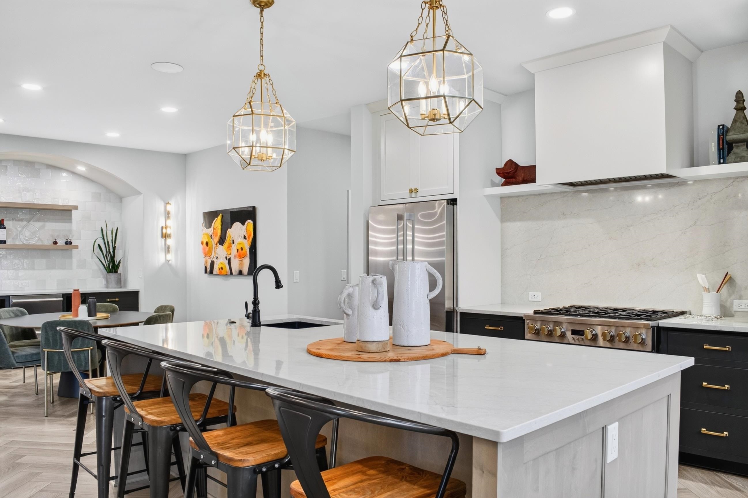 905 Roger Court