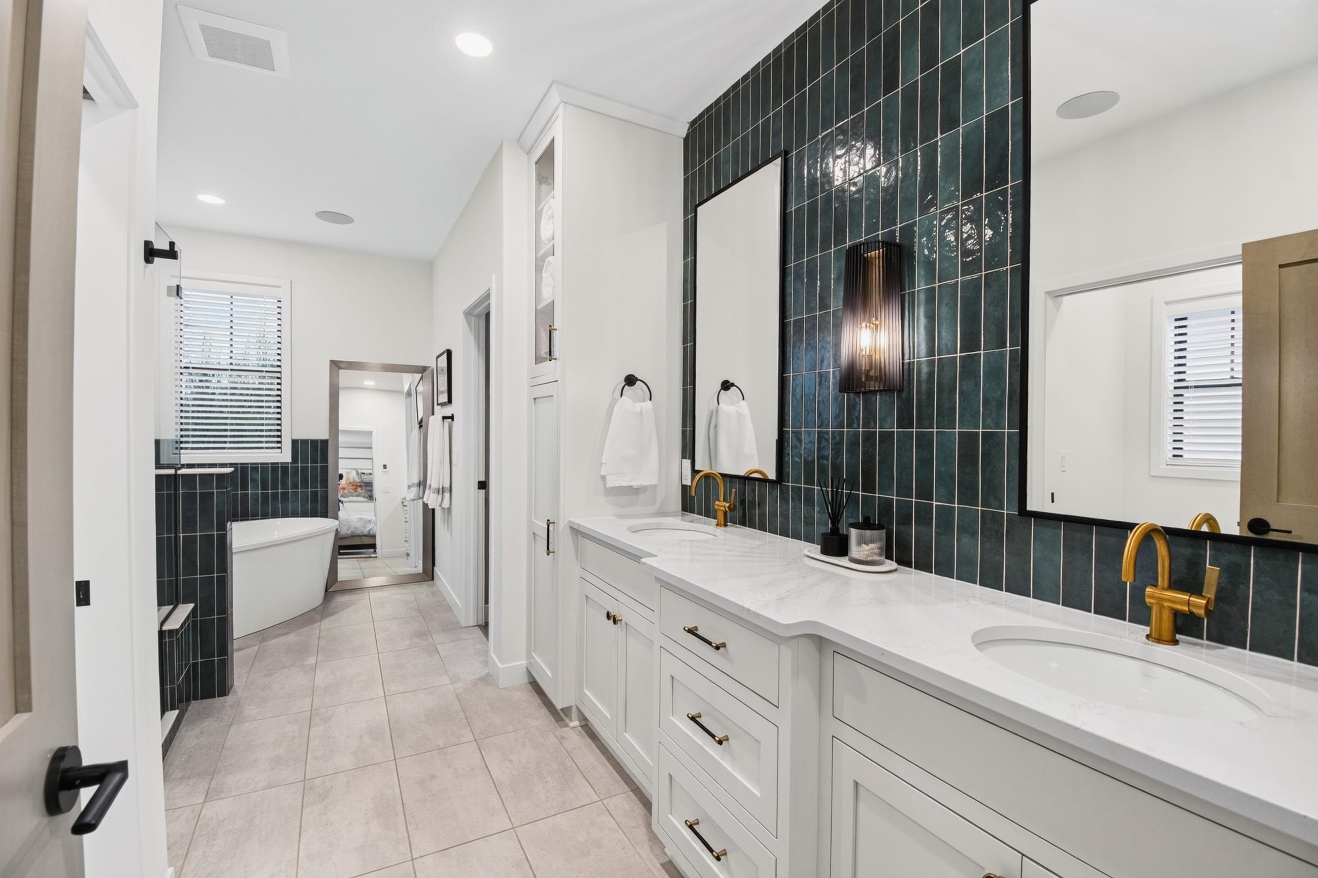 905 Roger Court