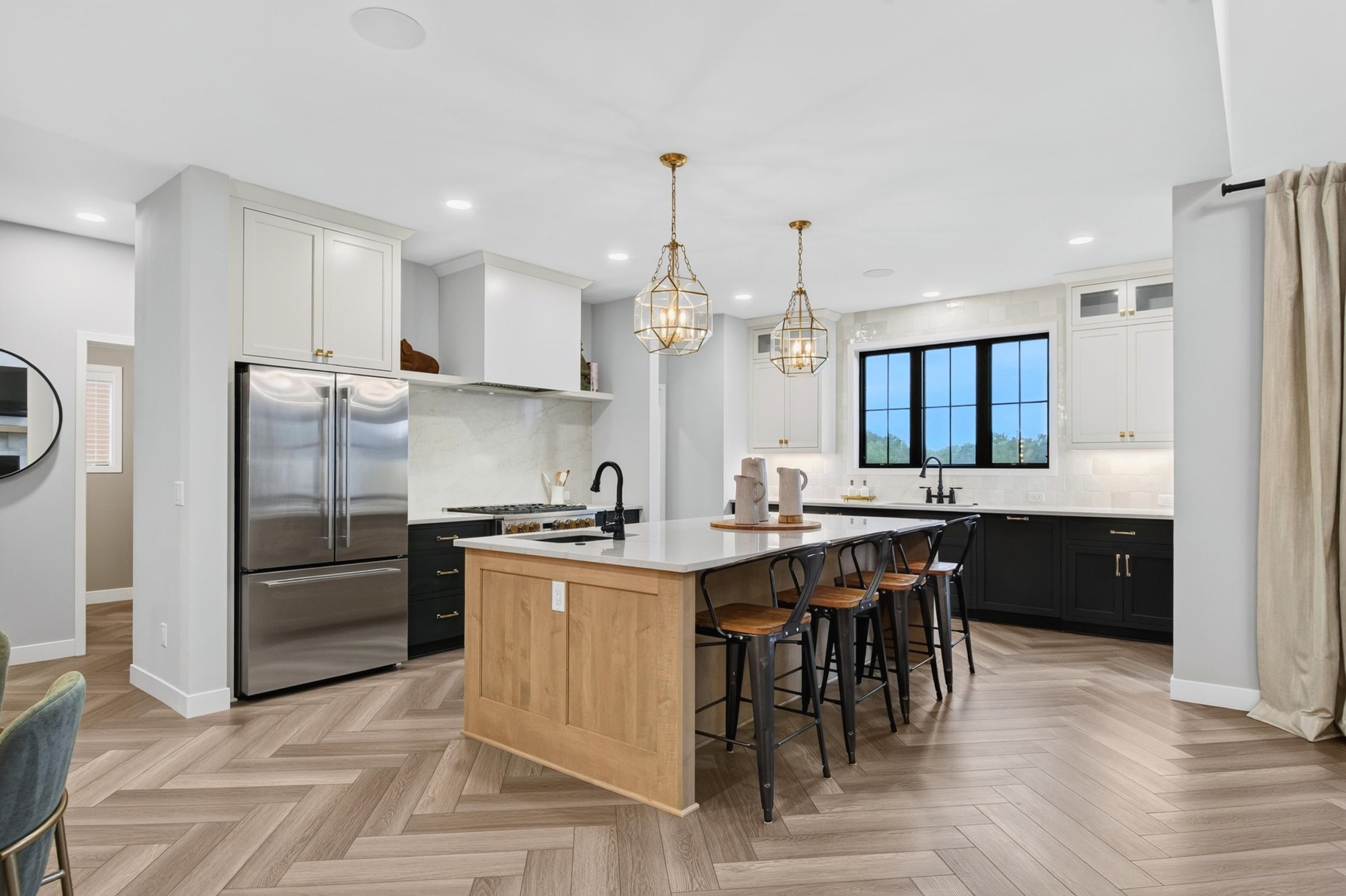 905 Roger Court