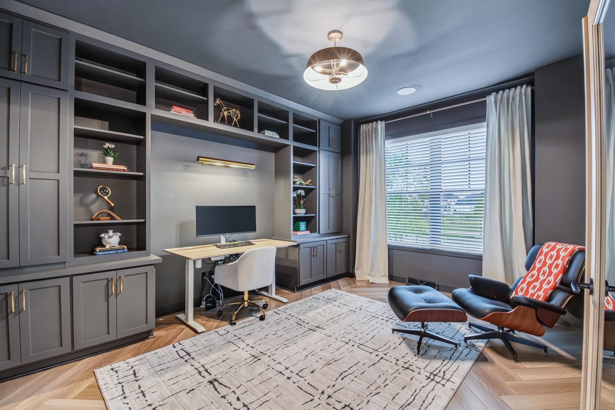 905 Roger Court