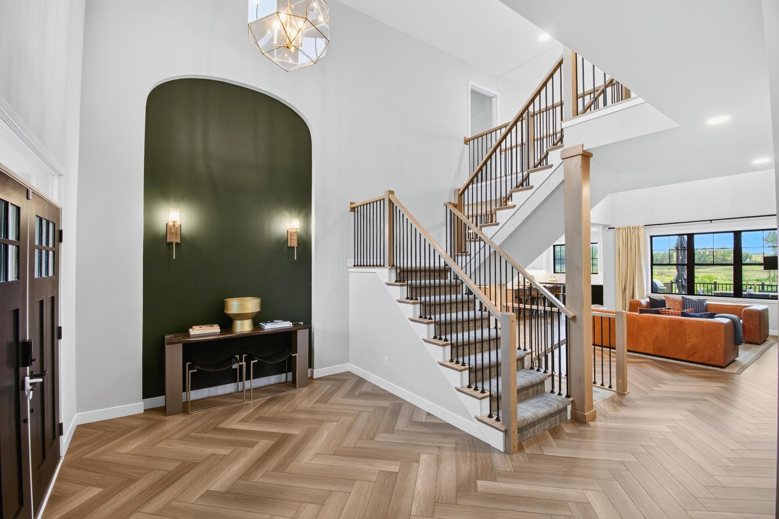 905 Roger Court