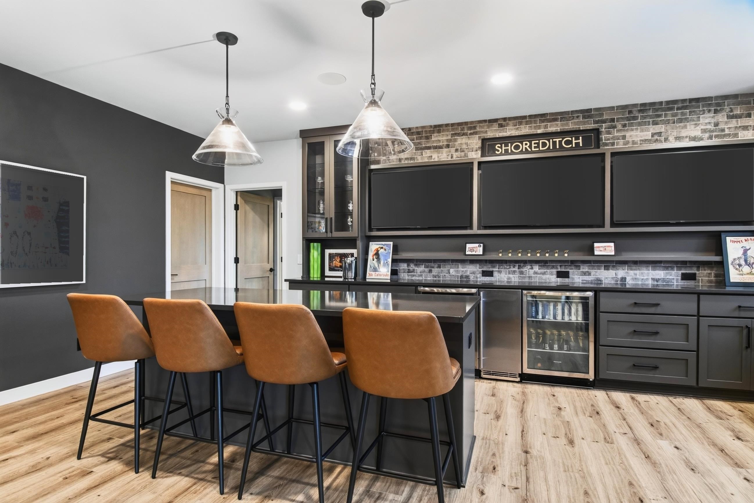 905 Roger Court