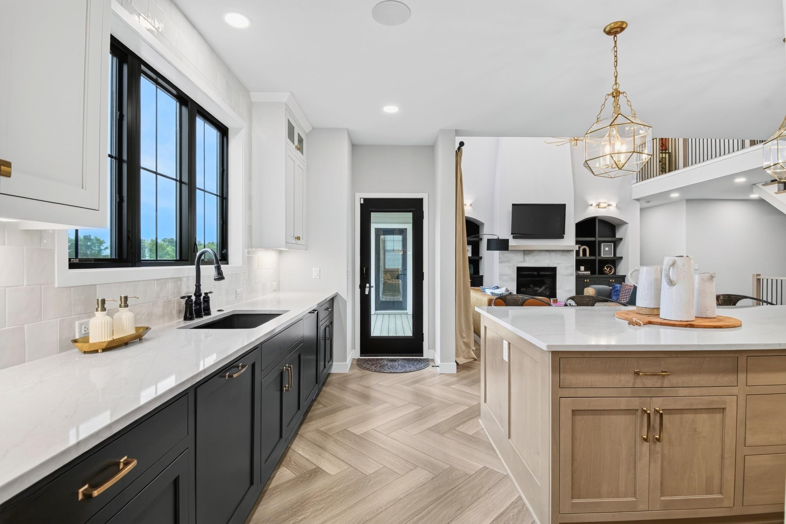 905 Roger Court