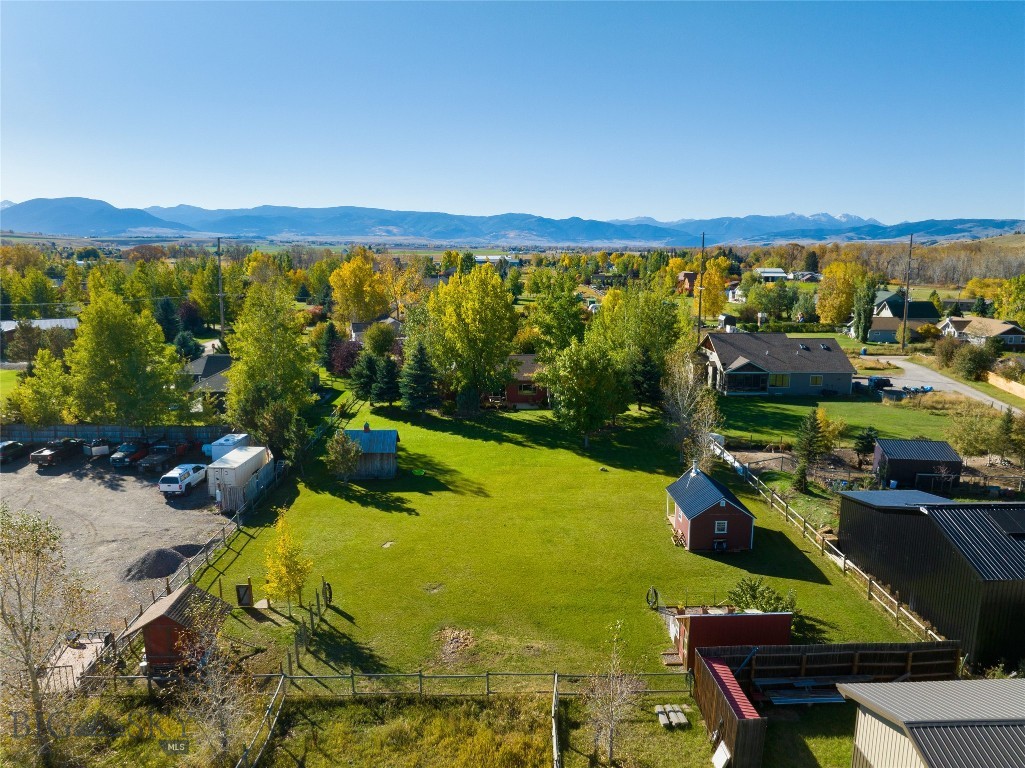 57 Upper Rainbow Road