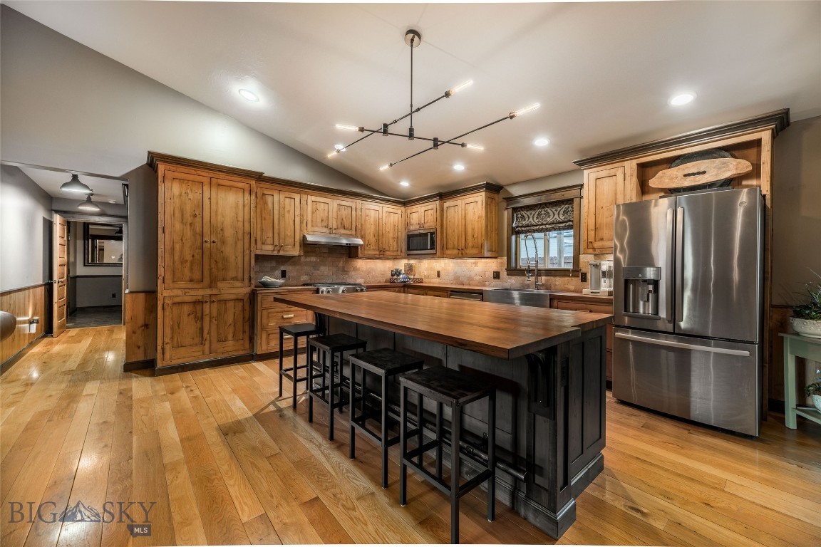 461 Cedar Wood Circle