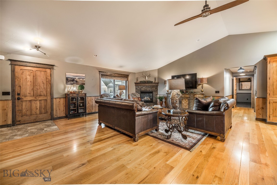 461 Cedar Wood Circle