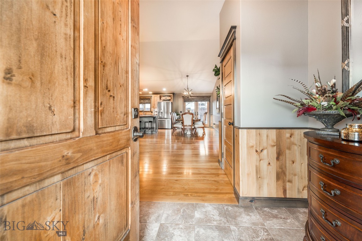 461 Cedar Wood Circle