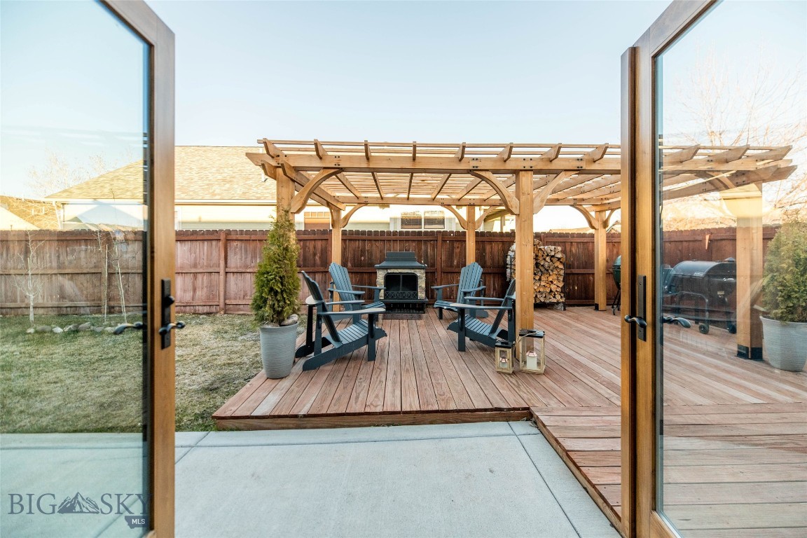461 Cedar Wood Circle