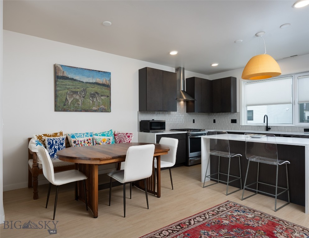 550 Enterprise Boulevard 20