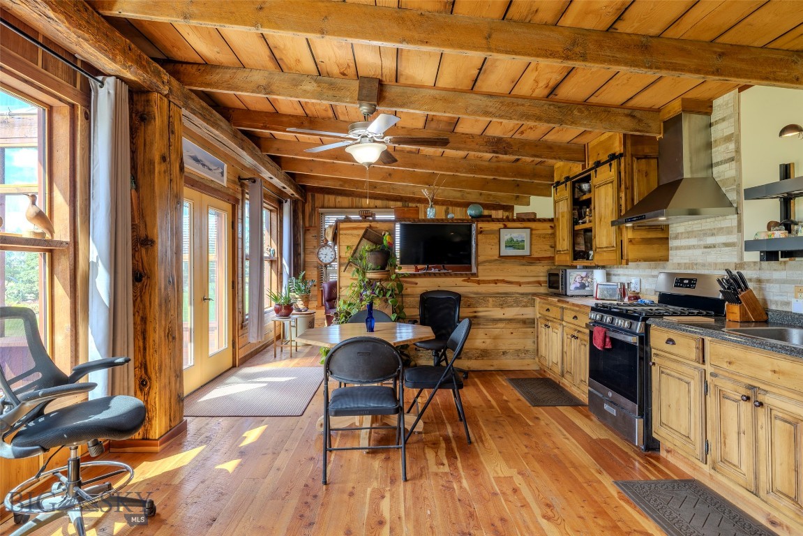 502 Table Mountain Drive