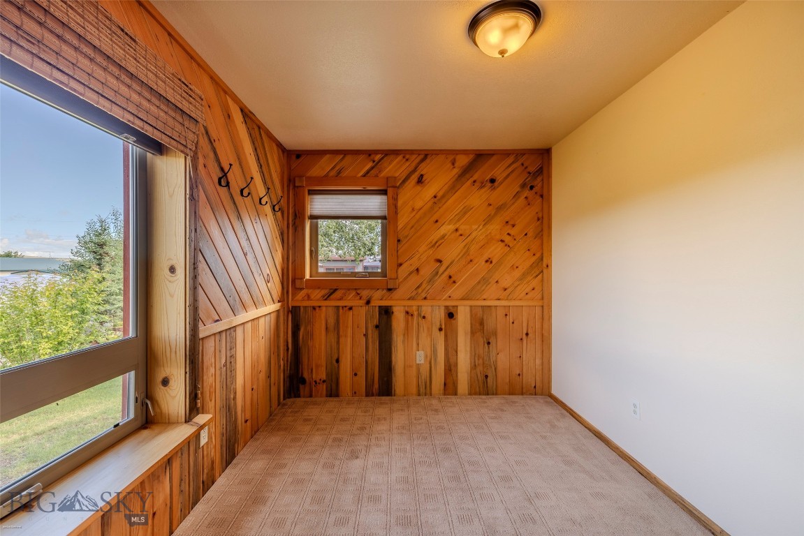 502 Table Mountain Drive