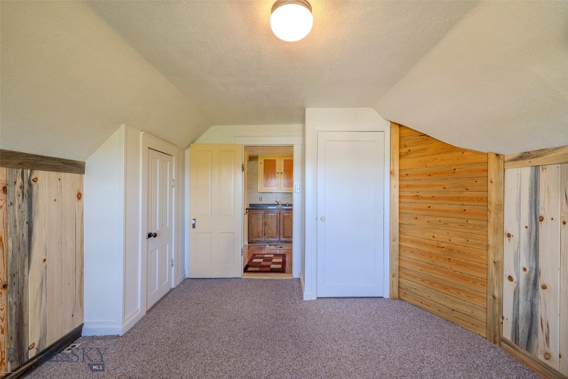 502 Table Mountain Drive