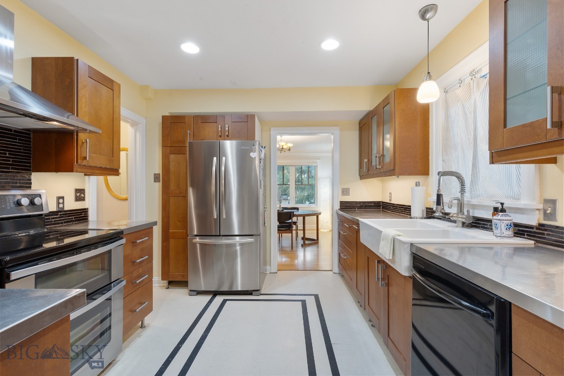 1014 S 6th Street
