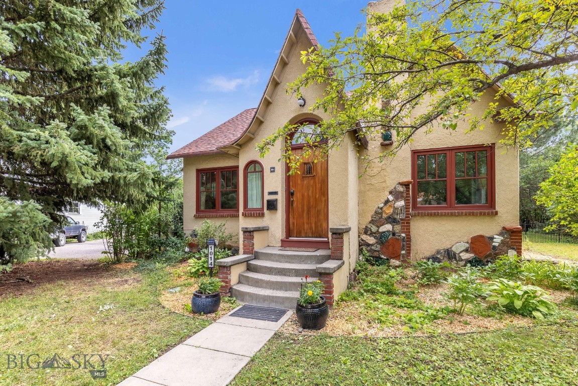 1014 S 6th Street