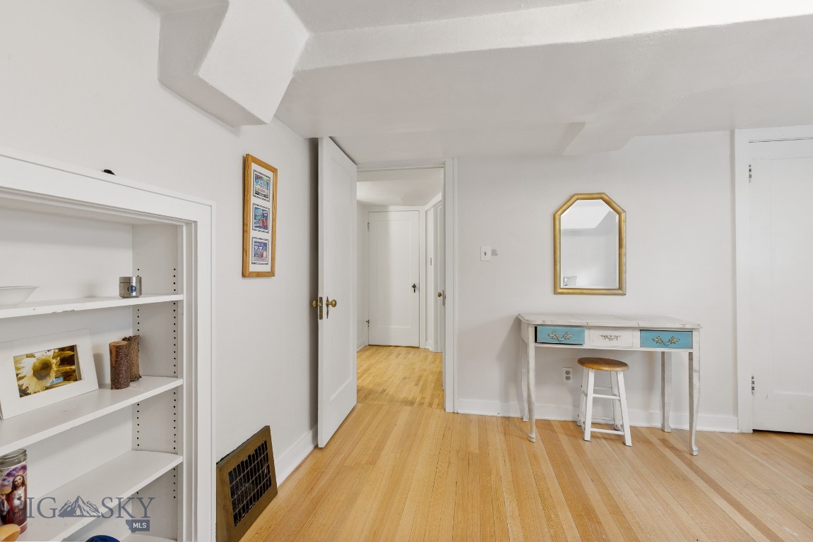 1014 S 6th Street