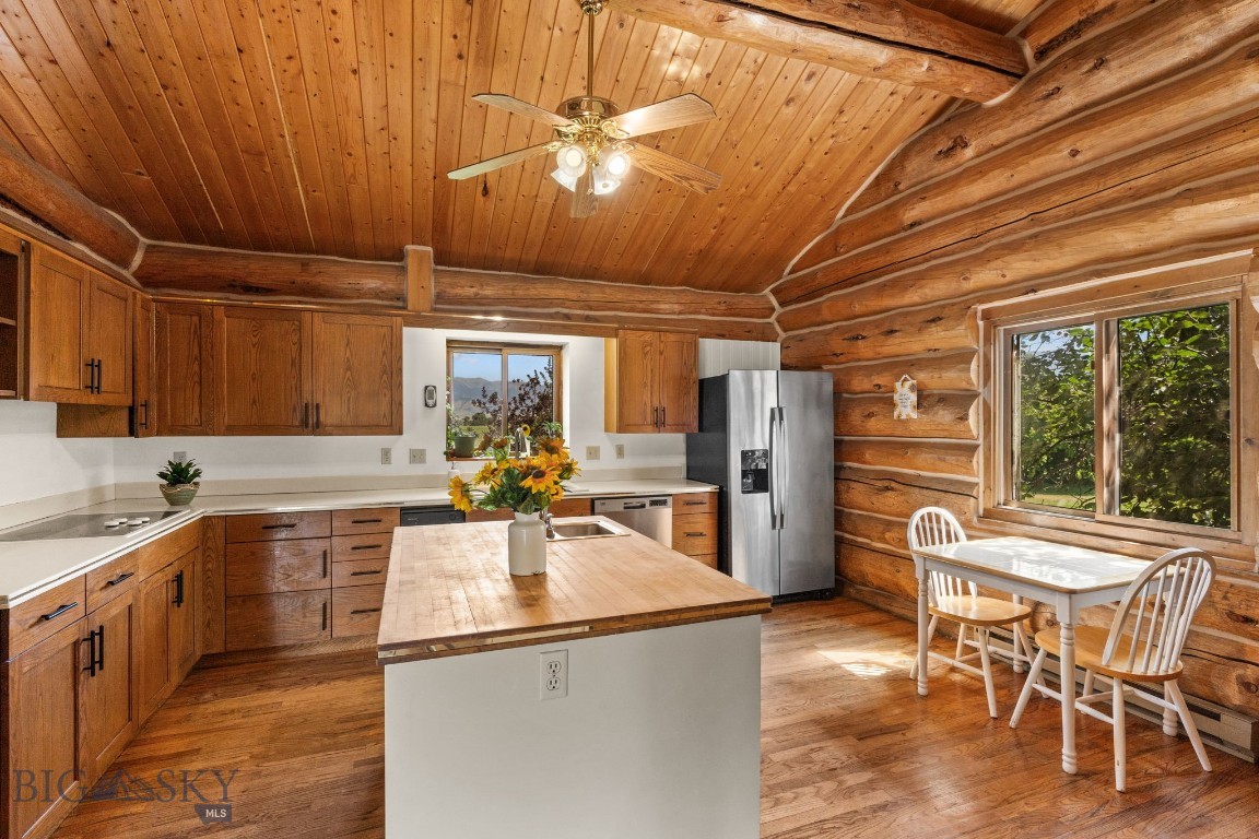 545 Coulee Drive