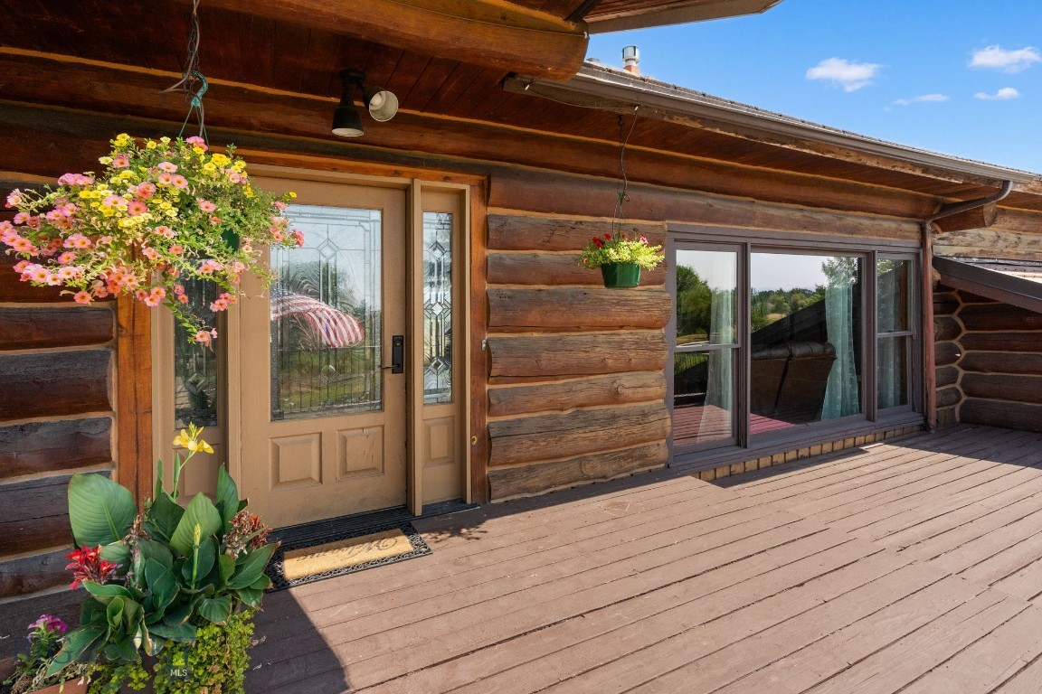 545 Coulee Drive