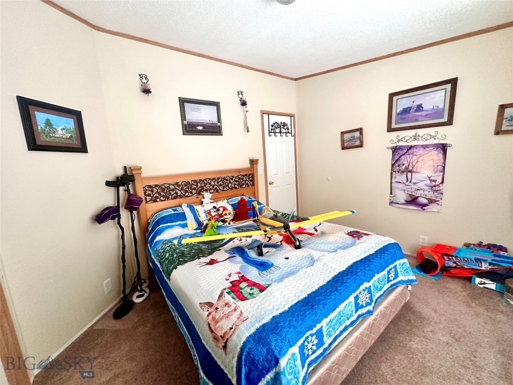 28 Secora Lane