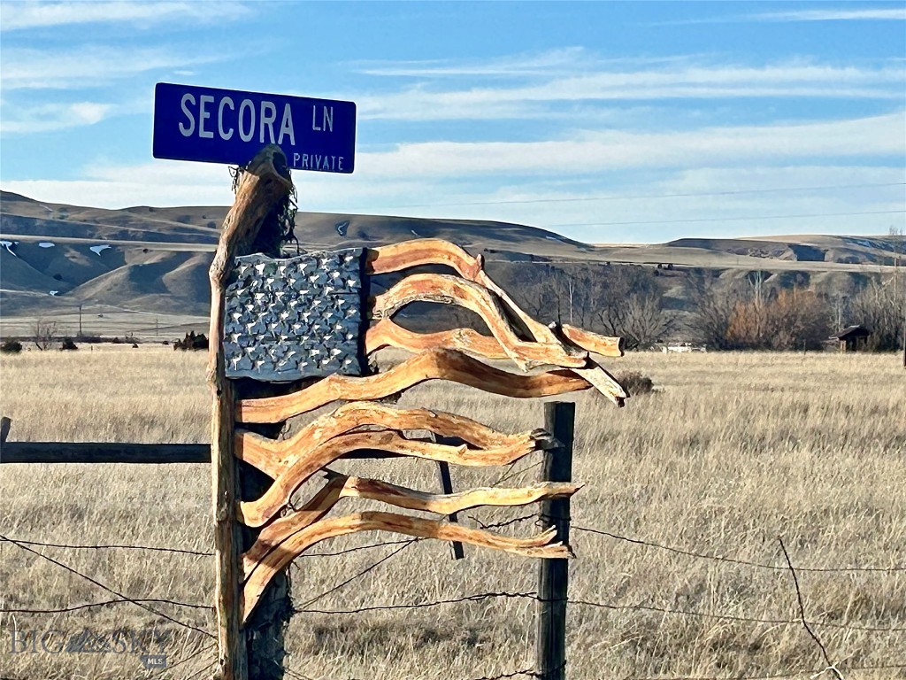 28 Secora Lane
