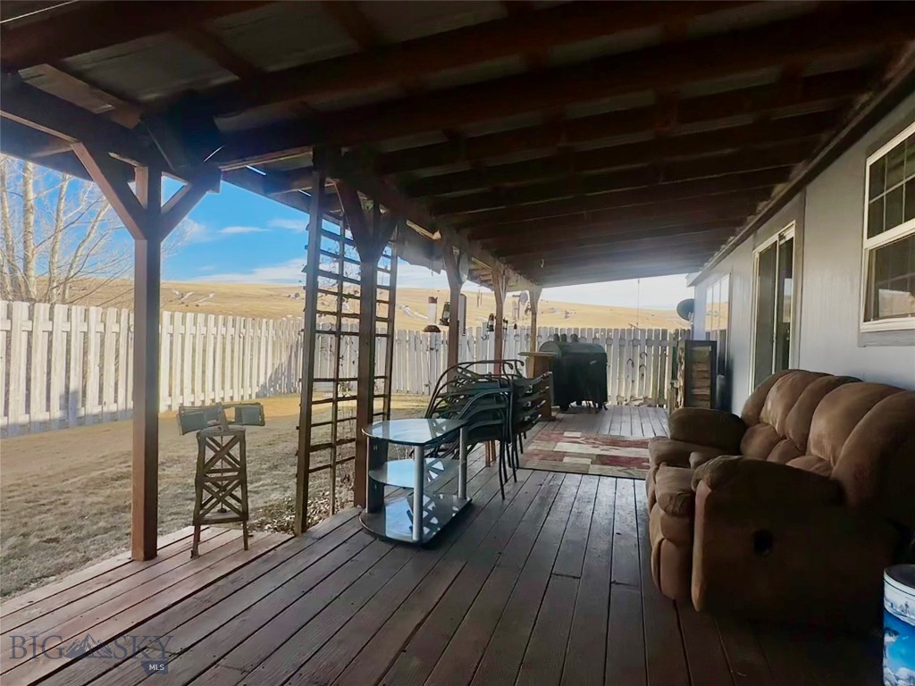 28 Secora Lane
