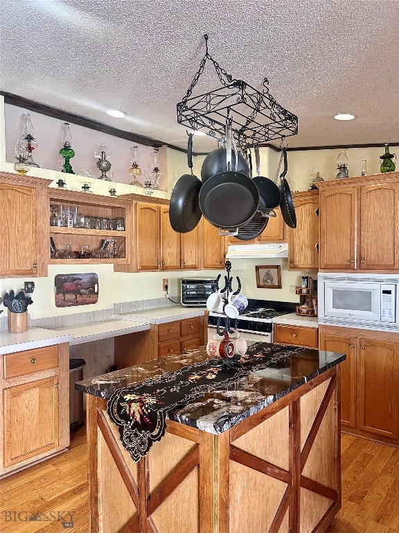 28 Secora Lane