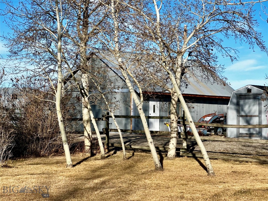 28 Secora Lane