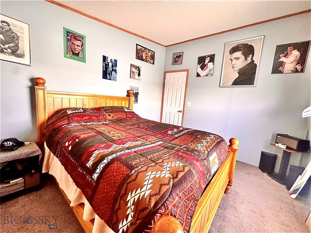 28 Secora Lane