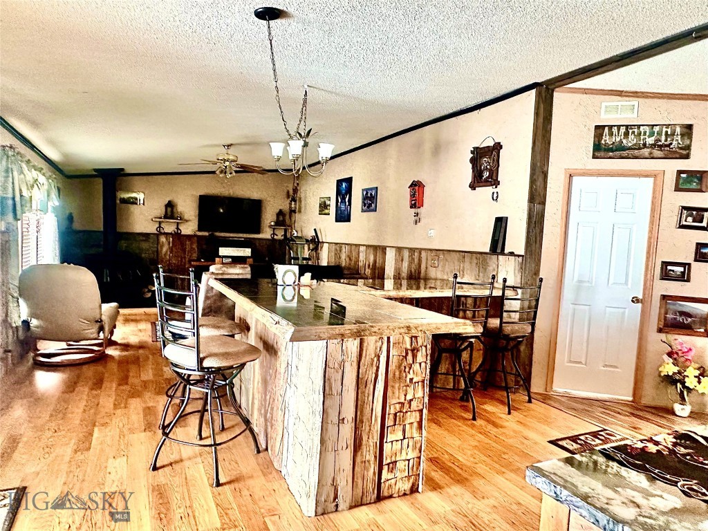 28 Secora Lane