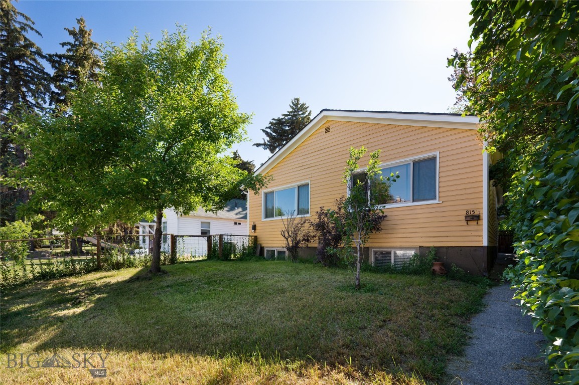 815 N Grand