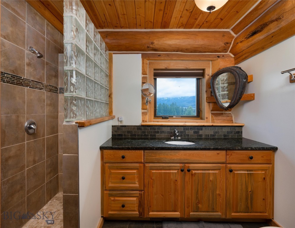 285 Lost Trail
