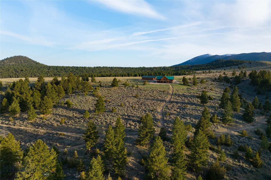 285 Lost Trail