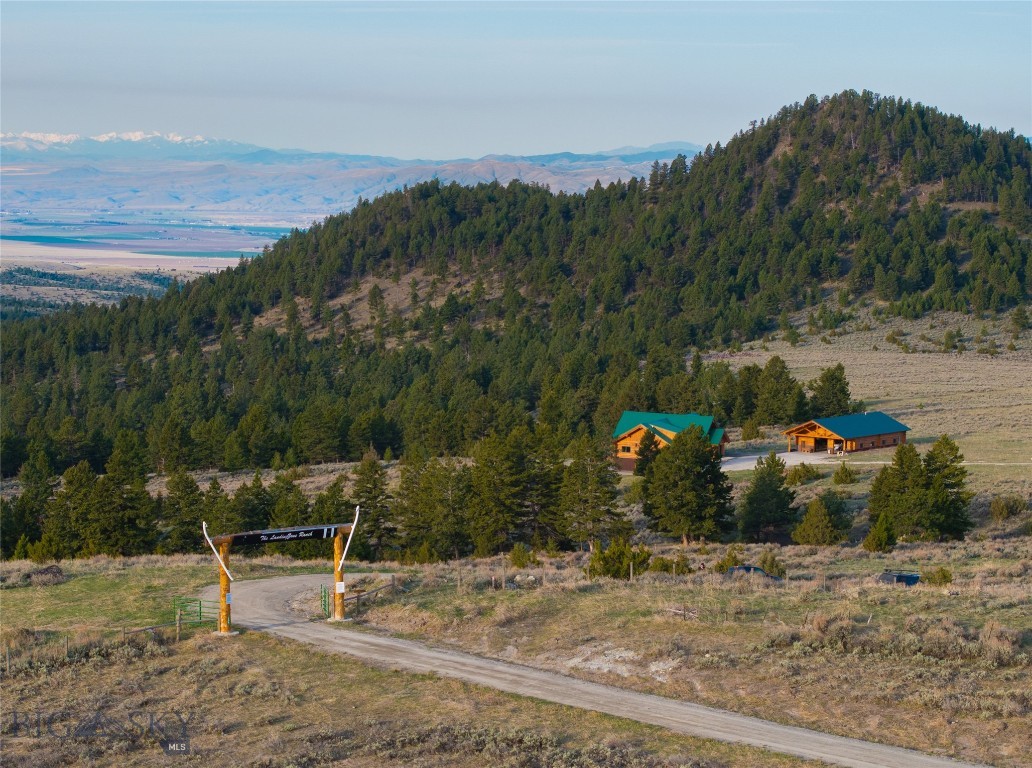 285 Lost Trail