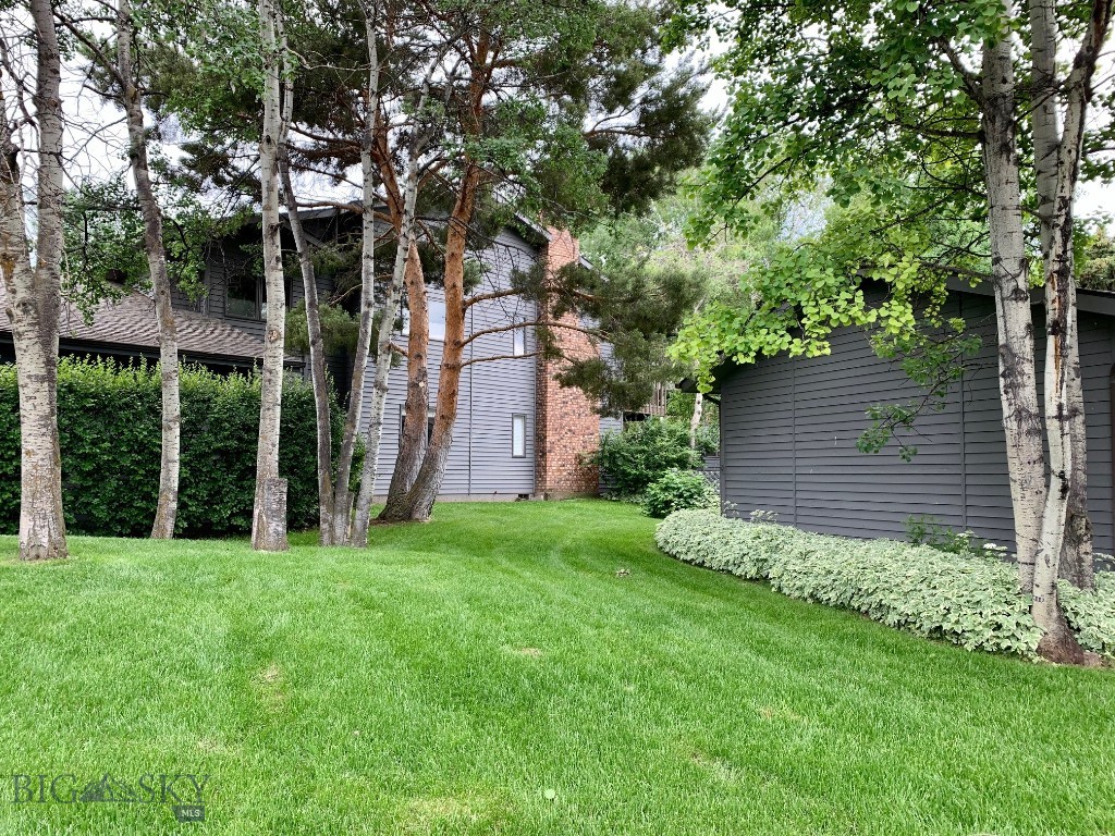2200 W Dickerson Street 19