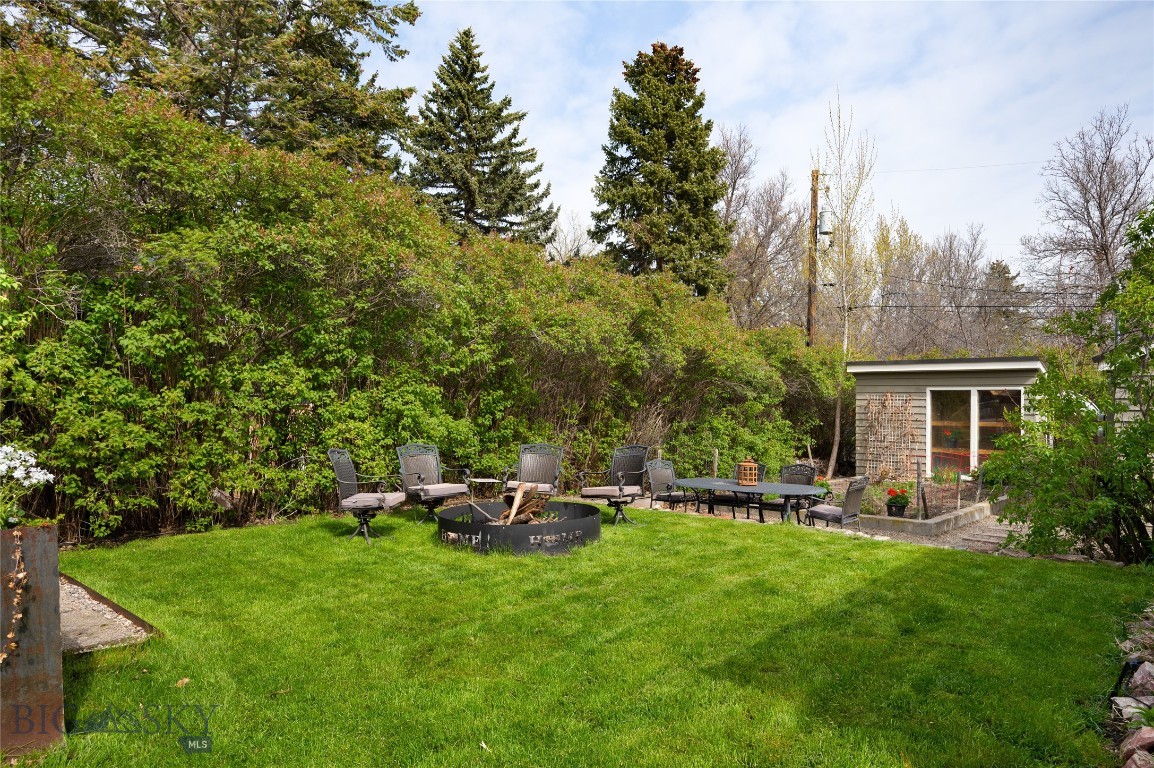 419 W Harrison