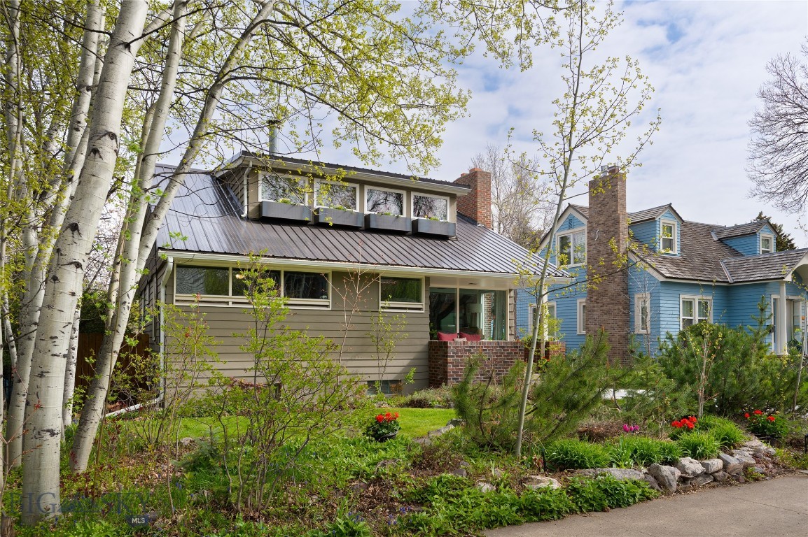 419 W Harrison