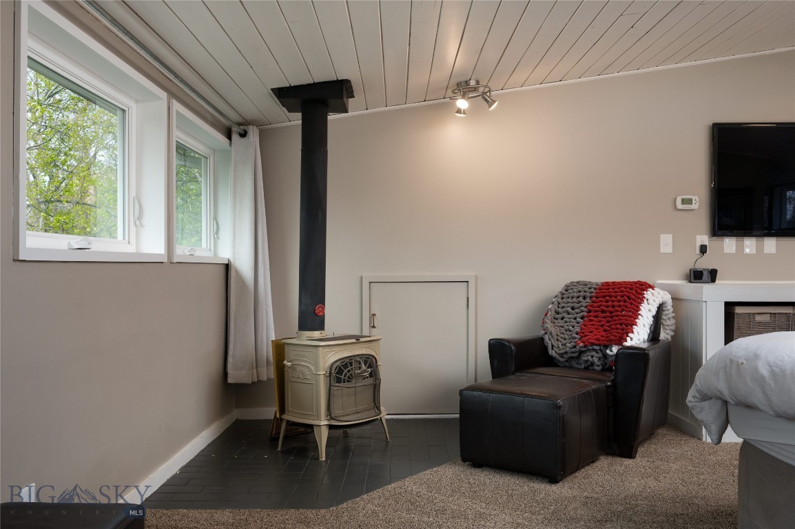 419 W Harrison