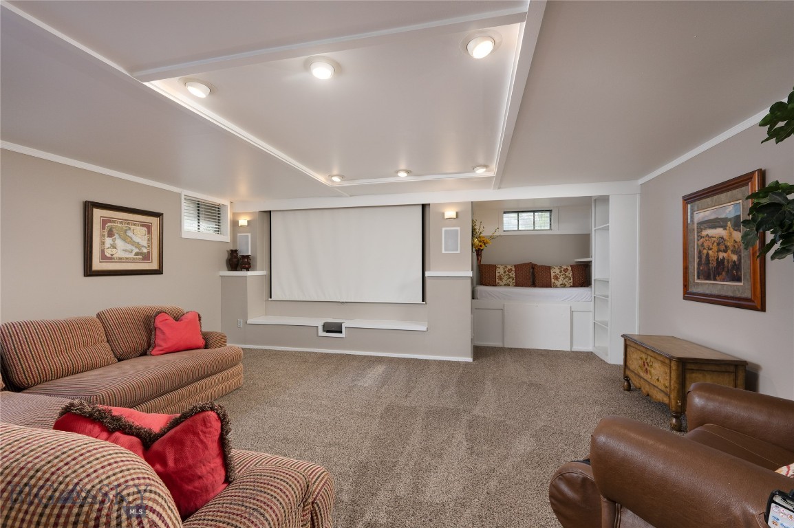 419 W Harrison