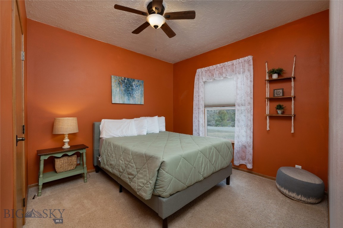 3523 Woodridge
