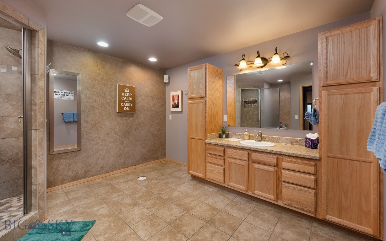 3523 Woodridge