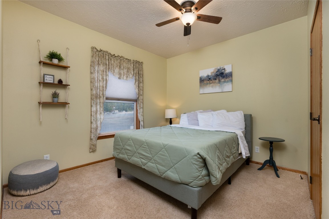3523 Woodridge