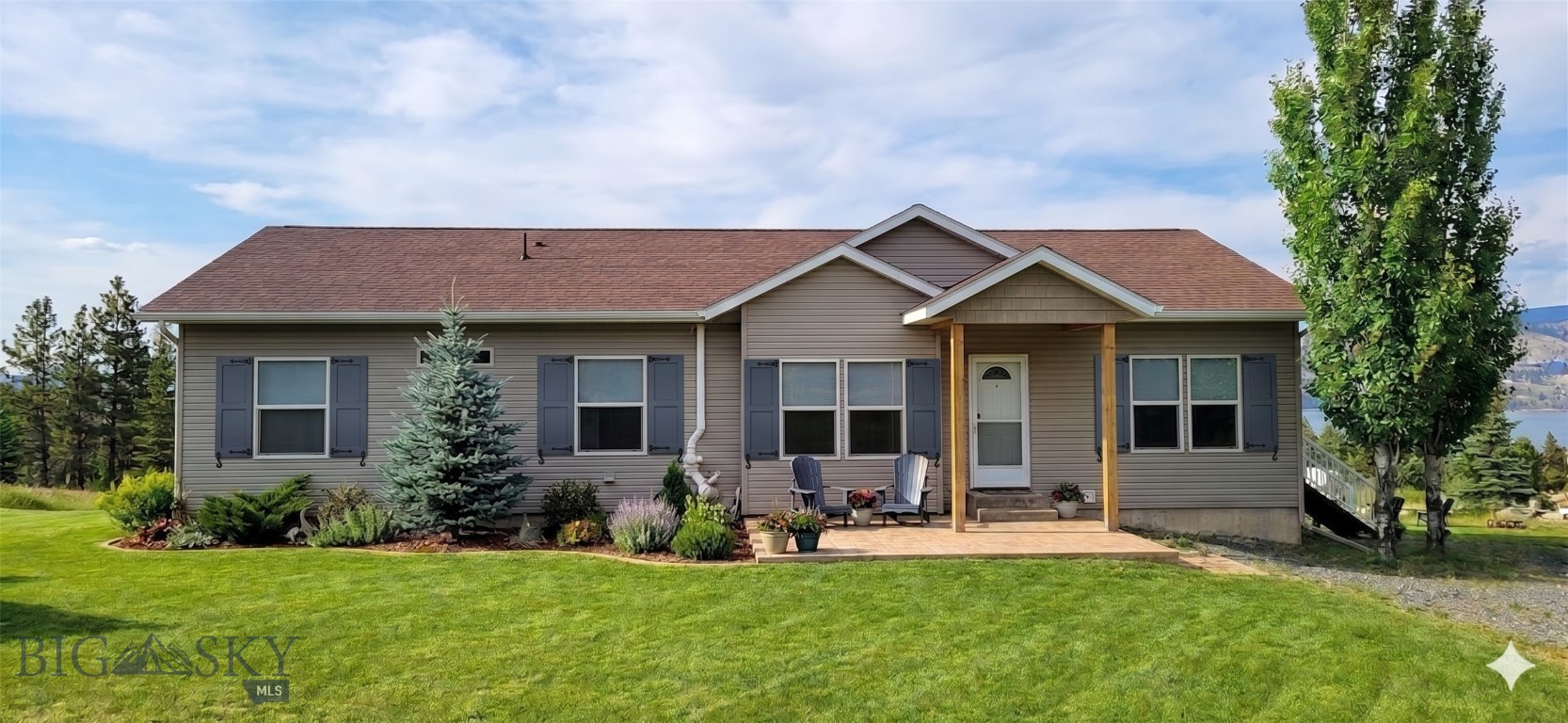 3523 Woodridge