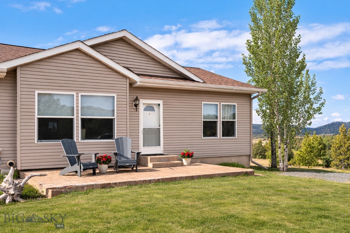3523 Woodridge