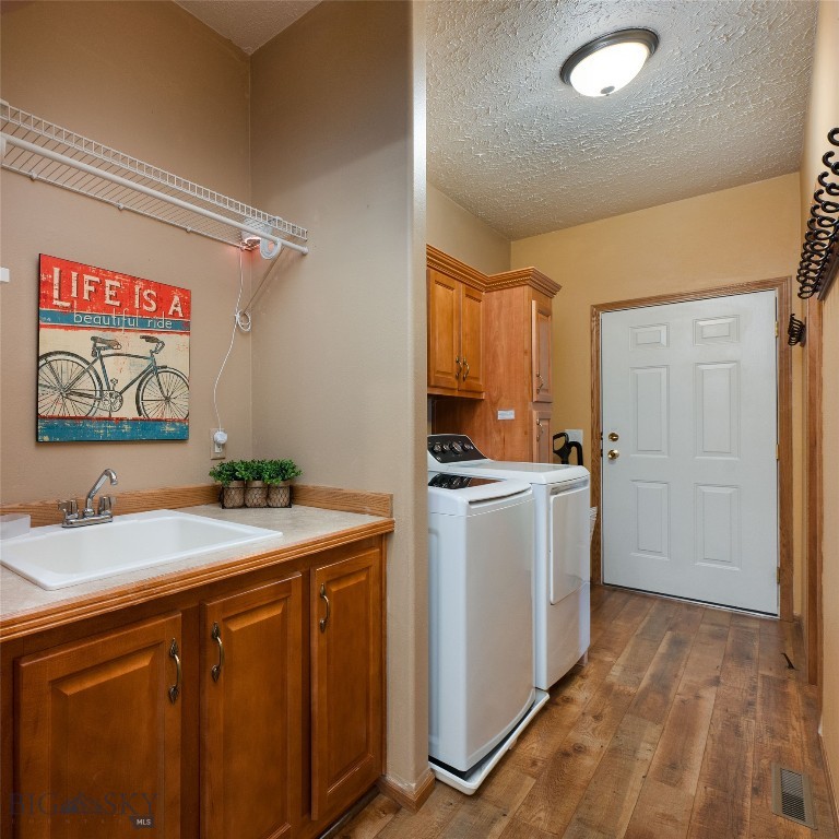 3523 Woodridge