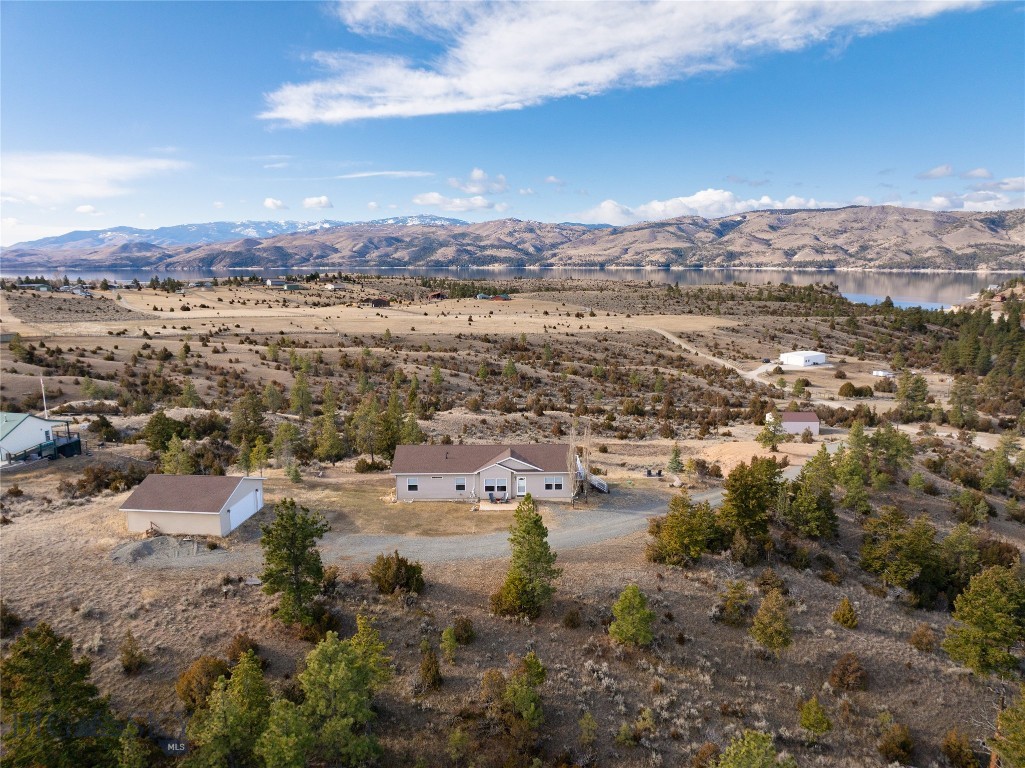 3523 Woodridge