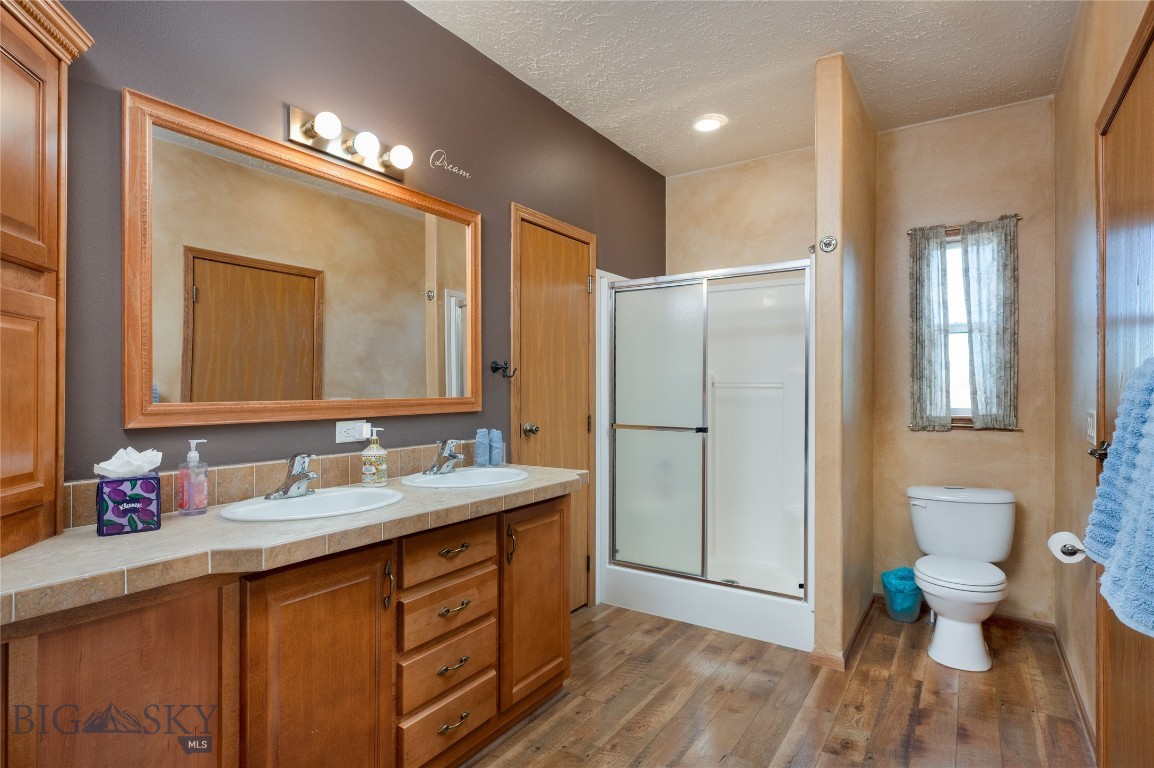 3523 Woodridge