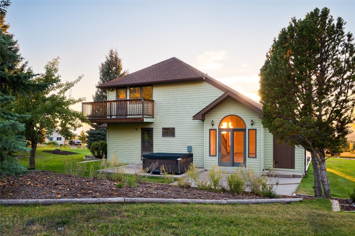 8855 Sypes Canyon
