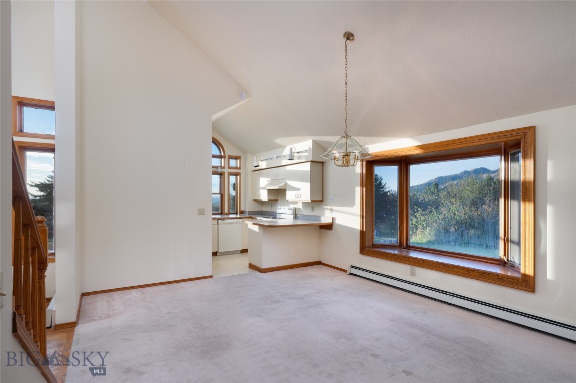 8855 Sypes Canyon