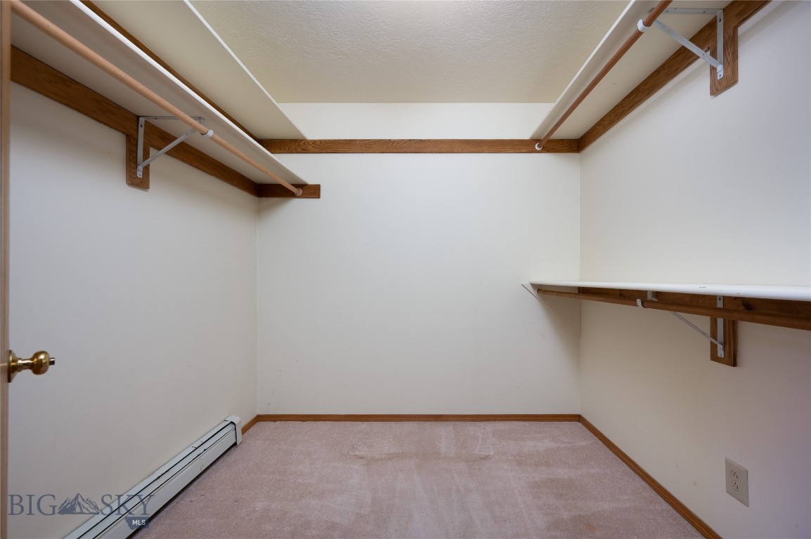 8855 Sypes Canyon